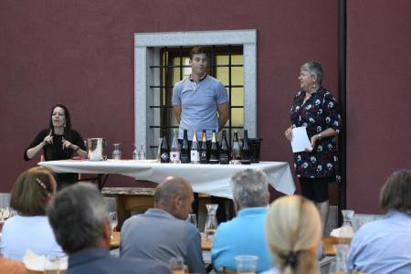 Mala šola vina. Foto: Meta Bajc